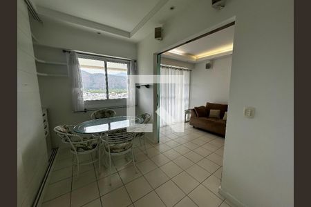 Sala íntima  de apartamento para alugar com 1 quarto, 70m² em Recreio dos Bandeirantes, Rio de Janeiro