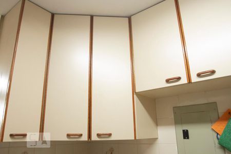 Apartamento à venda com 60m², 2 quartos e 1 vagaCozinha - Armários