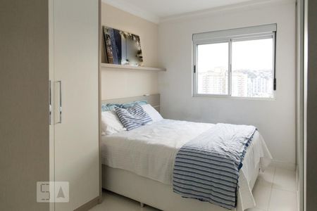 Dormitório 1 de apartamento para alugar com 2 quartos, 86m² em Campinas, São José
