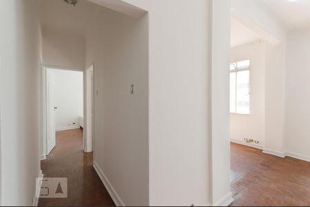 Apartamento à venda com 100m², 3 quartos e sem vaga Apartamento à venda com 100m², 3 quartos e sem vagaCorredor