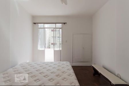 Apartamento à venda com 100m², 3 quartos e sem vaga Apartamento à venda com 100m², 3 quartos e sem vagaDormitório 1