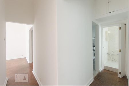 Apartamento à venda com 100m², 3 quartos e sem vaga Apartamento à venda com 100m², 3 quartos e sem vagaCorredor