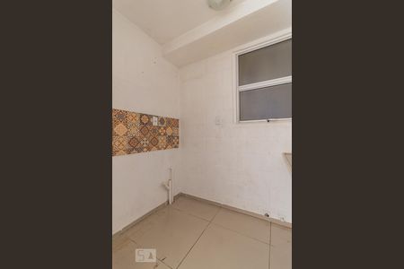 Cozinha de apartamento à venda com 2 quartos, 40m² em Mário Quintana, Porto Alegre