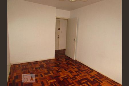 Quarto de apartamento à venda com 1 quarto, 45m² em Santa Maria Goretti, Porto Alegre