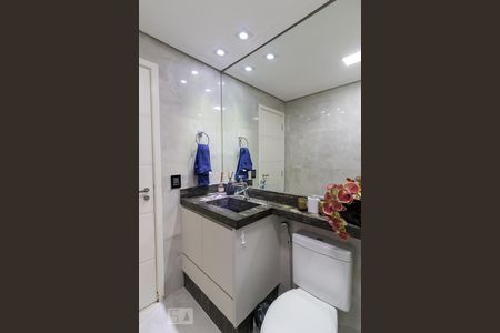 Apartamento à venda com 100m², 3 quartos e 2 vagasBanheiro social