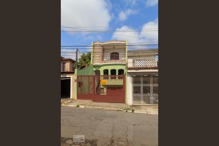 Casa à venda com 300m², 3 quartos e 6 vagasFachada