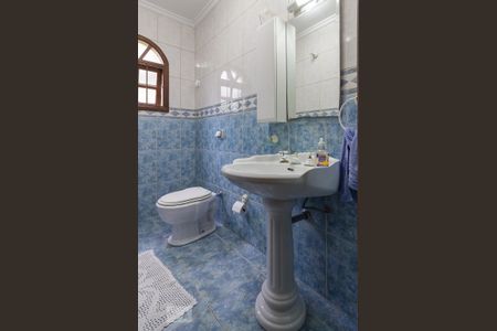 Casa à venda com 300m², 3 quartos e 6 vagasLavabo