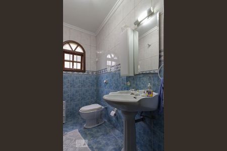 Casa à venda com 300m², 3 quartos e 6 vagasLavabo