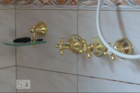 Casa à venda com 300m², 3 quartos e 6 vagasDetalhe Banheiro da Suíte 