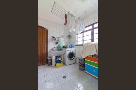 Casa à venda com 300m², 3 quartos e 6 vagasÁrea de Serviço