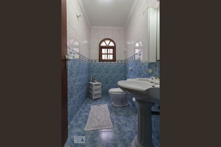 Casa à venda com 300m², 3 quartos e 6 vagasLavabo