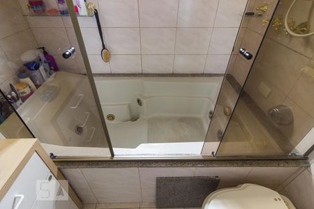 Casa à venda com 300m², 3 quartos e 6 vagasBanheiro da Suíte