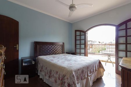 Casa à venda com 300m², 3 quartos e 6 vagasSuíte