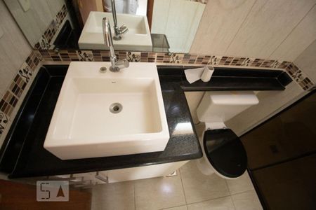 banheiro de apartamento para alugar com 3 quartos, 75m² em Jardim Antonio Von Zuben, Campinas