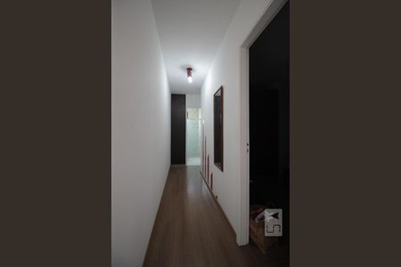 Corredor de apartamento à venda com 2 quartos, 60m² em Jardim Morro Verde, São Paulo
