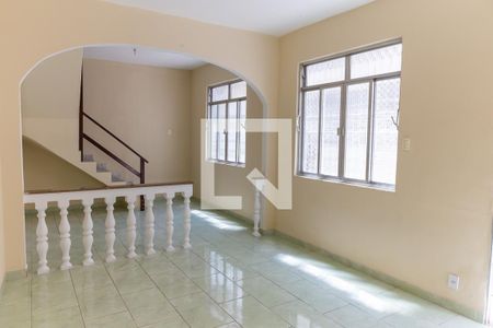 Sala de casa à venda com 2 quartos, 159m² em Irajá, Rio de Janeiro