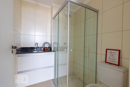Banheiro de apartamento para alugar com 1 quarto, 32m² em Taguatinga Sul (taguatinga), Brasília