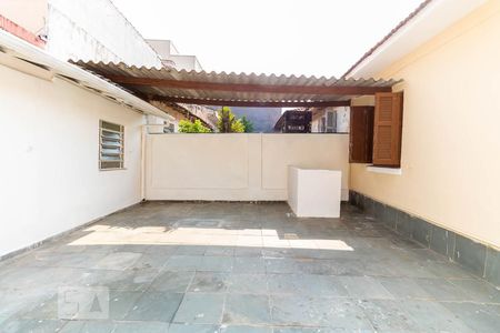 Casa para alugar com 100m², 2 quartos e 3 vagas Casa para alugar com 100m², 2 quartos e 3 vagasQuintal