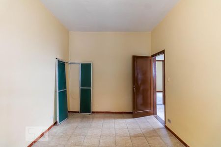 Casa para alugar com 100m², 2 quartos e 3 vagas Casa para alugar com 100m², 2 quartos e 3 vagasQuarto 2