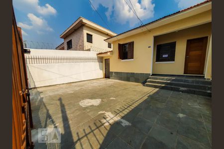 Casa para alugar com 100m², 2 quartos e 3 vagas Casa para alugar com 100m², 2 quartos e 3 vagasGaragem