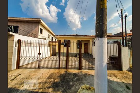 Casa para alugar com 100m², 2 quartos e 3 vagas Casa para alugar com 100m², 2 quartos e 3 vagasFachada