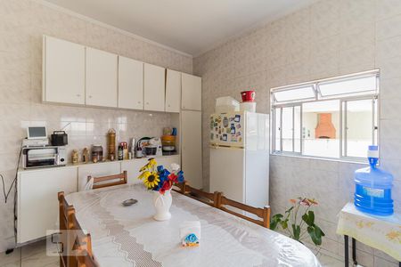 Casa à venda com 470m², 6 quartos e 4 vagasCozinha 1