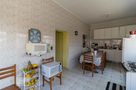 Casa à venda com 470m², 6 quartos e 4 vagasCozinha 1