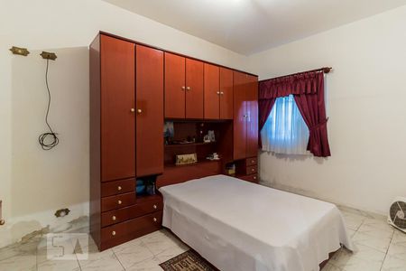 Quarto 3 de casa à venda com 6 quartos, 470m² em Itaquera, São Paulo