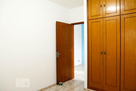 Quarto 1 de casa para alugar com 3 quartos, 120m² em Vila Campo Grande, São Paulo