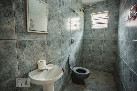 Casa para alugar com 46m², 1 quarto e sem vagaBanheiro