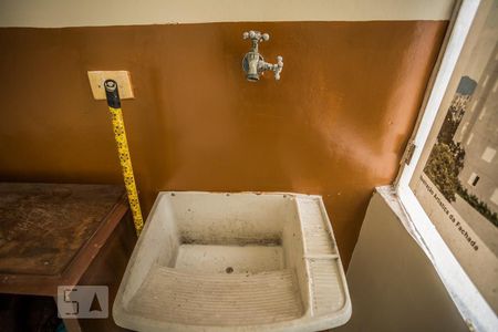Casa para alugar com 46m², 1 quarto e sem vagaTorneira da Área de Serviço