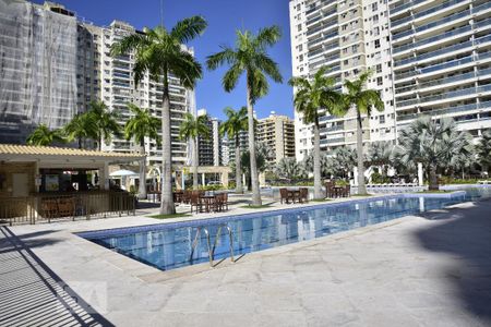 Apartamento para alugar com 67m², 2 quartos e 1 vagaÁrea comum - Piscina