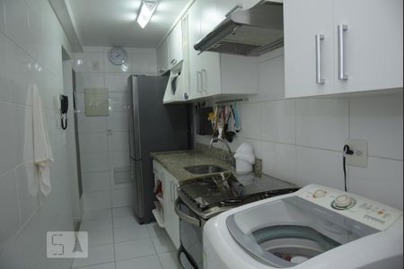 Apartamento para alugar com 67m², 2 quartos e 1 vagaCozinha