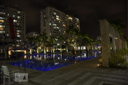 Apartamento para alugar com 67m², 2 quartos e 1 vagaÁrea comum - Piscina