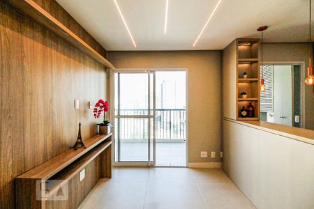 Sala de apartamento para alugar com 3 quartos, 80m² em Vila Cordeiro, São Paulo