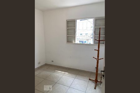 Quarto de apartamento para alugar com 2 quartos, 50m² em Vila Mangalot, São Paulo