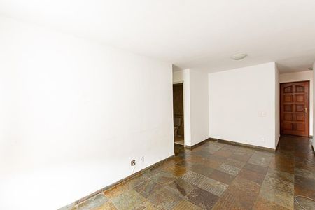 Apartamento para alugar com 70m², 2 quartos e 1 vagaSala