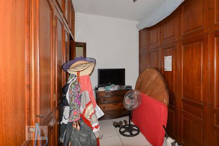 Apartamento à venda com 170m², 3 quartos e 2 vagasQuarto 2