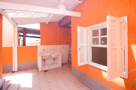 Casa para alugar com 150m², 4 quartos e 2 vagas Casa para alugar com 150m², 4 quartos e 2 vagasQuintal