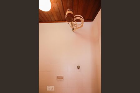 Casa para alugar com 150m², 4 quartos e 2 vagas Casa para alugar com 150m², 4 quartos e 2 vagasBanheiro de Serviço