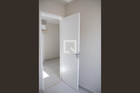 Quarto 2 de casa de condomínio para alugar com 2 quartos, 35m² em Vila Mazzei, São Paulo