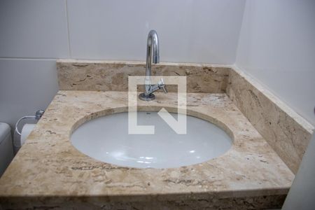 Casa de condomínio para alugar com 35m², 2 quartos e sem vaga Casa de condomínio para alugar com 35m², 2 quartos e sem vagaBanheiro