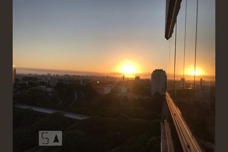 Apartamento à venda com 355m², 4 quartos e 3 vagasVista