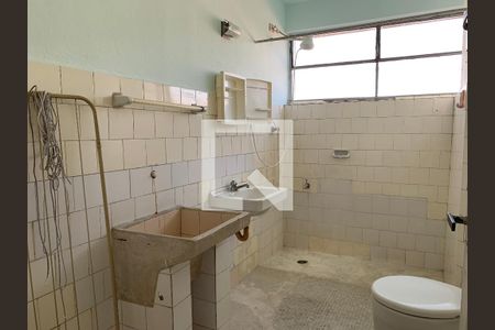 Banheiro  de apartamento à venda com 1 quarto, 30m² em Liberdade, São Paulo