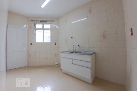 Apartamento à venda com 64m², 2 quartos e sem vaga Apartamento à venda com 64m², 2 quartos e sem vagaCozinha