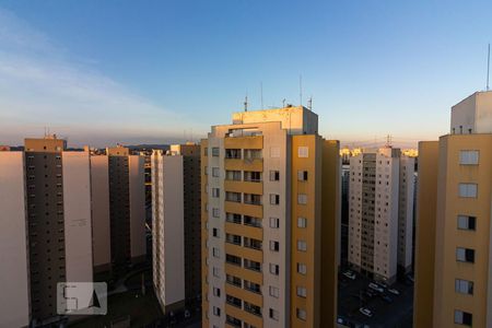 Vista de apartamento para alugar com 2 quartos, 57m² em Continental, Osasco