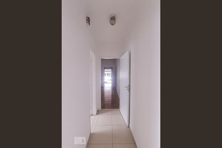 Casa à venda com 248m², 2 quartos e 2 vagasCorredor