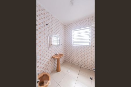 Casa à venda com 248m², 2 quartos e 2 vagasBanheiro Social