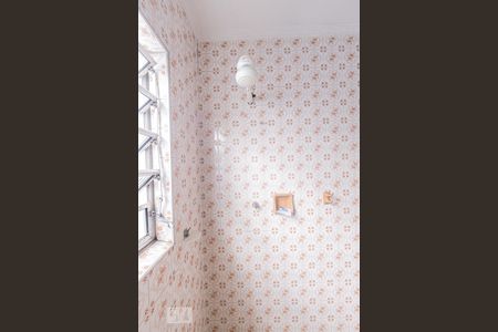 Casa à venda com 248m², 2 quartos e 2 vagasBanheiro Social