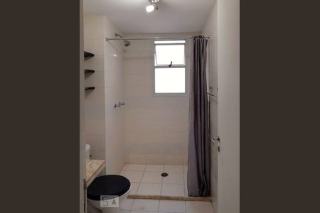 Banheiro de apartamento à venda com 2 quartos, 51m² em Vila Augusta, Guarulhos